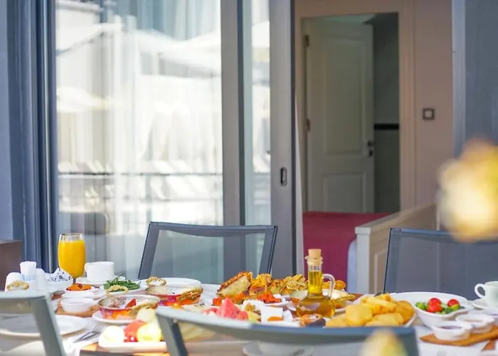 Cunda Garden Hotel *